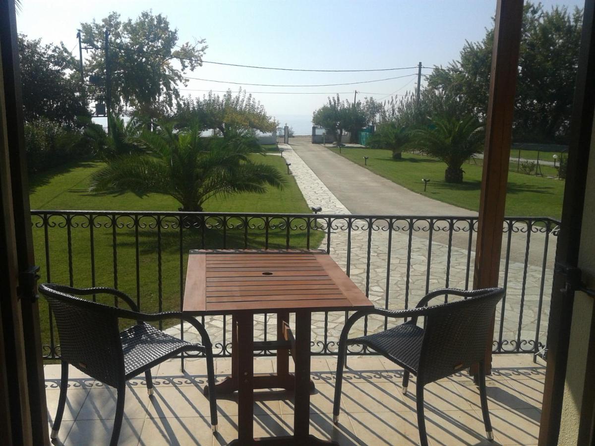 Villa Kallimanis Platanidia Kamer foto